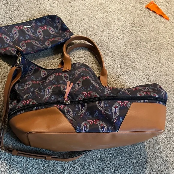 Stella & Dot getaway weekender set Navy Paisley Travel Bag with Brown Trim - Picture 1 of 11
